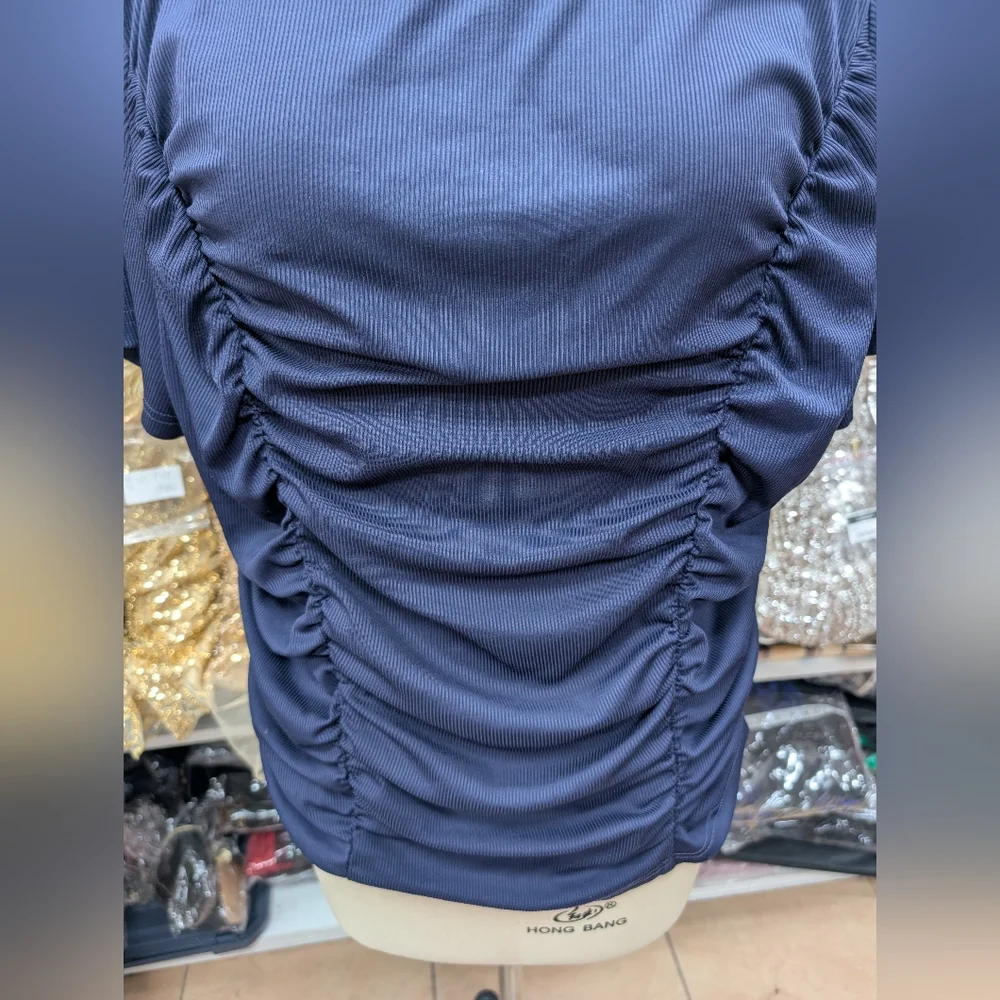 Shein Ruched Top - Picture 3 of 5